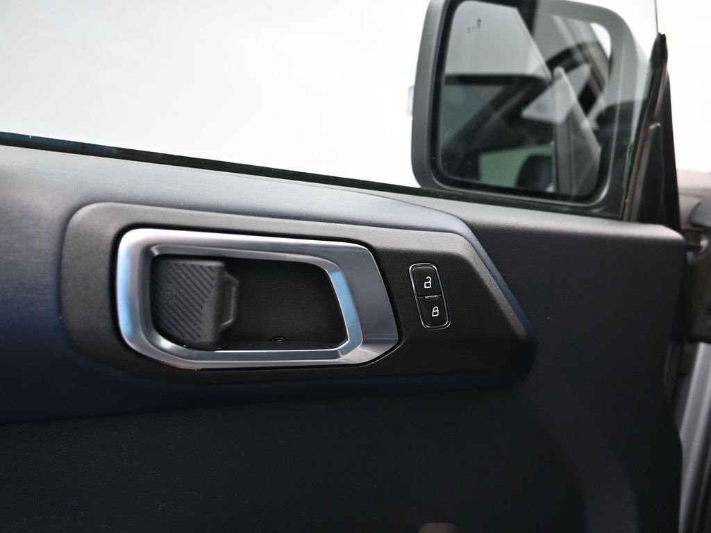 Used 2023 Ford Bronco Outer Banks image 12