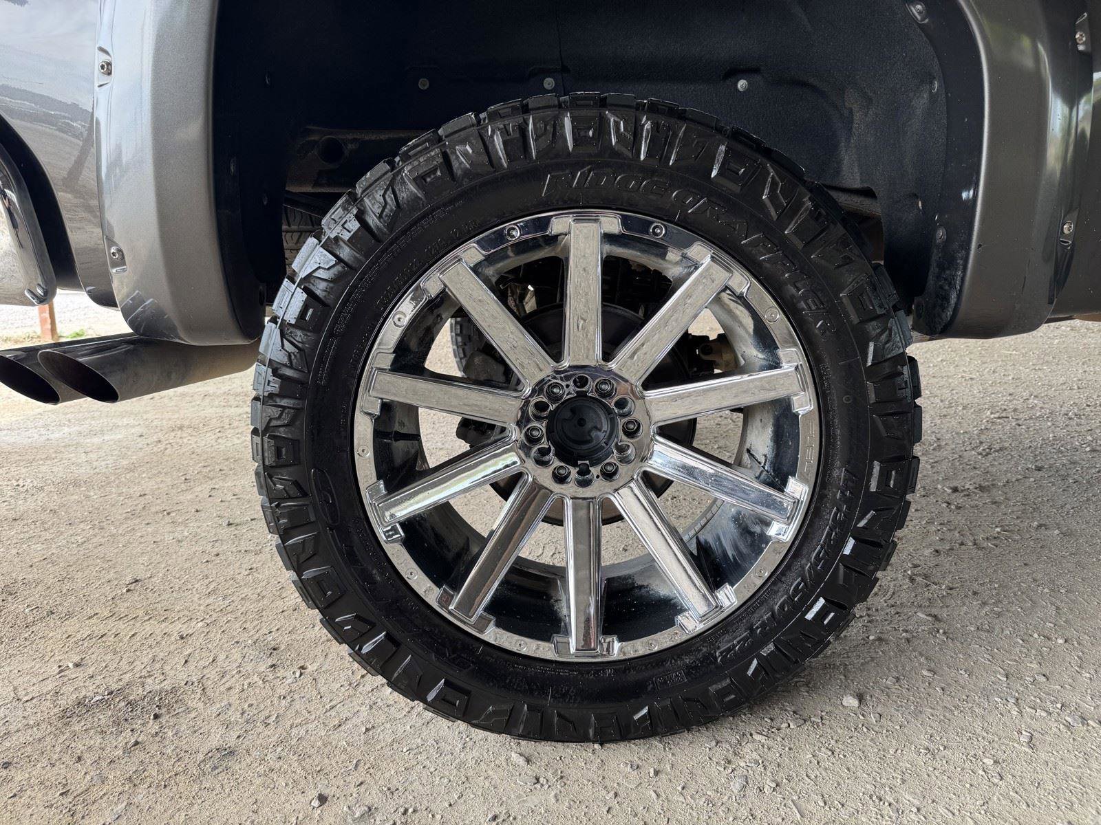 Used 2019 GMC Sierra 1500 SLT AWD/4WD image 44