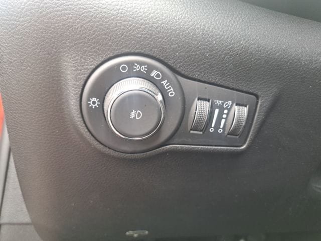 Certified 2022 Jeep Compass Limited AWD/4WD image 14