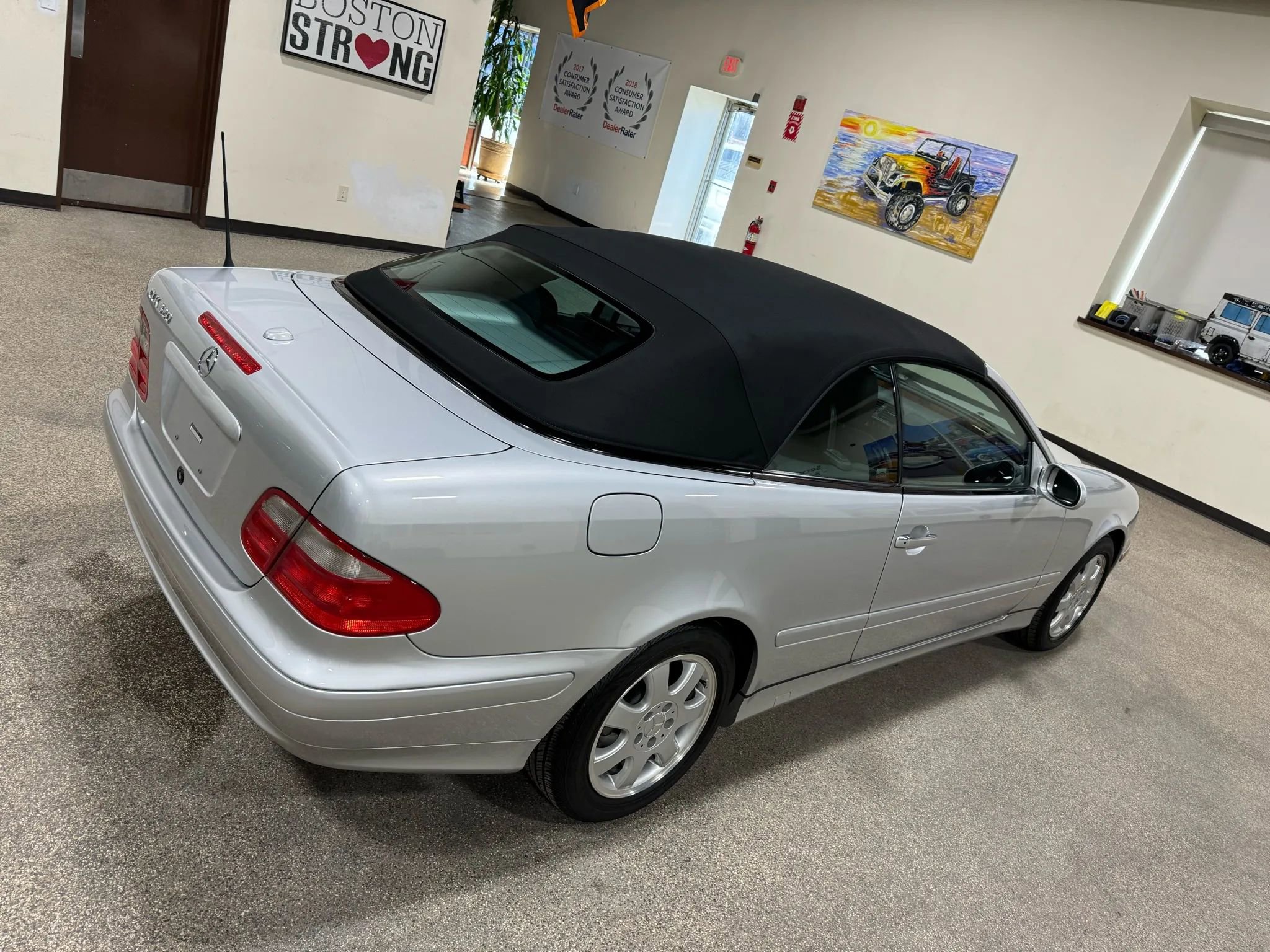Used 2002 Mercedes-Benz CLK 320 Cabriolet image 15