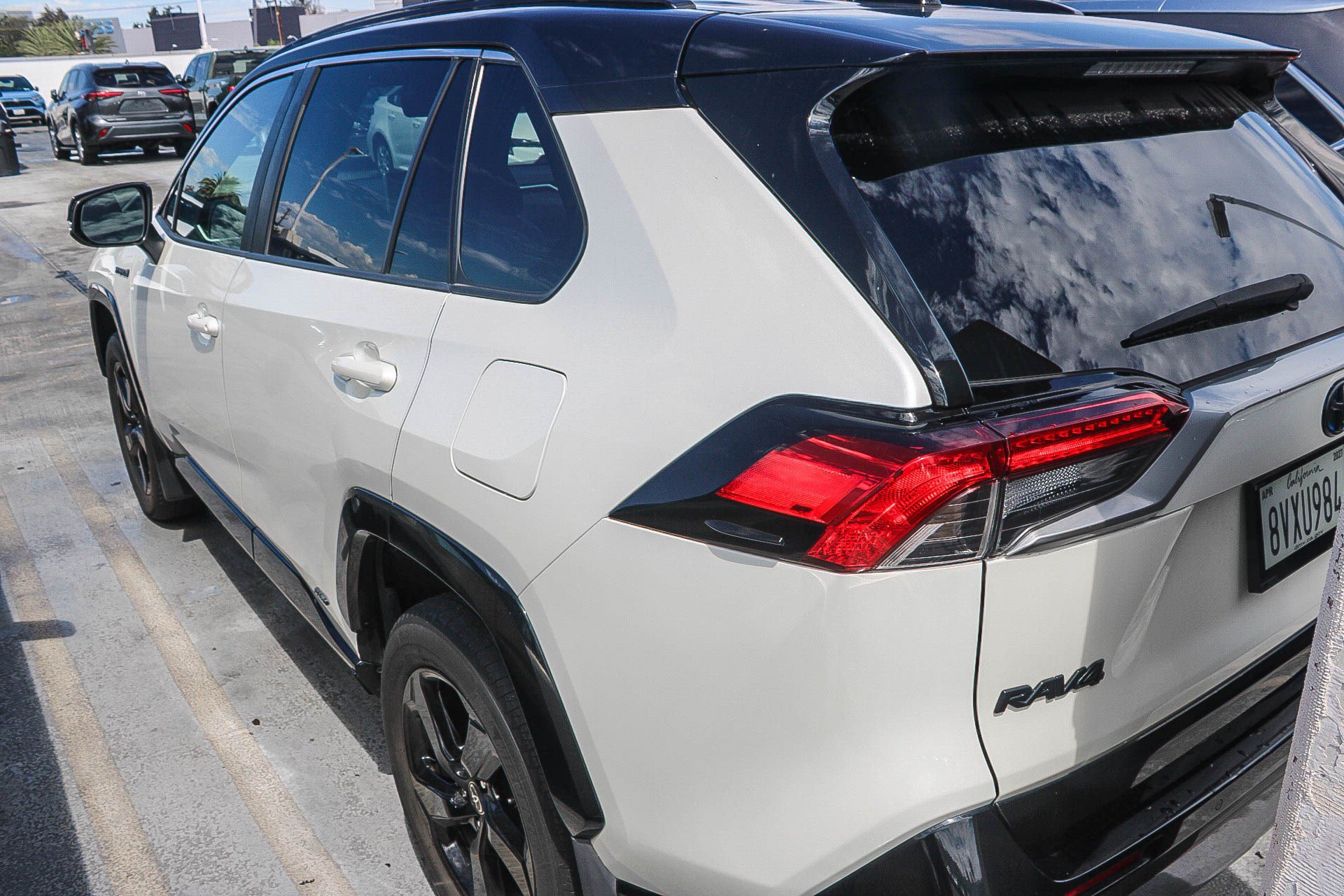 Used 2021 Toyota RAV4 XSE AWD/4WD image 12