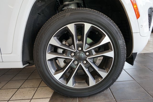 Used 2023 Jeep Grand Cherokee Overland image 56