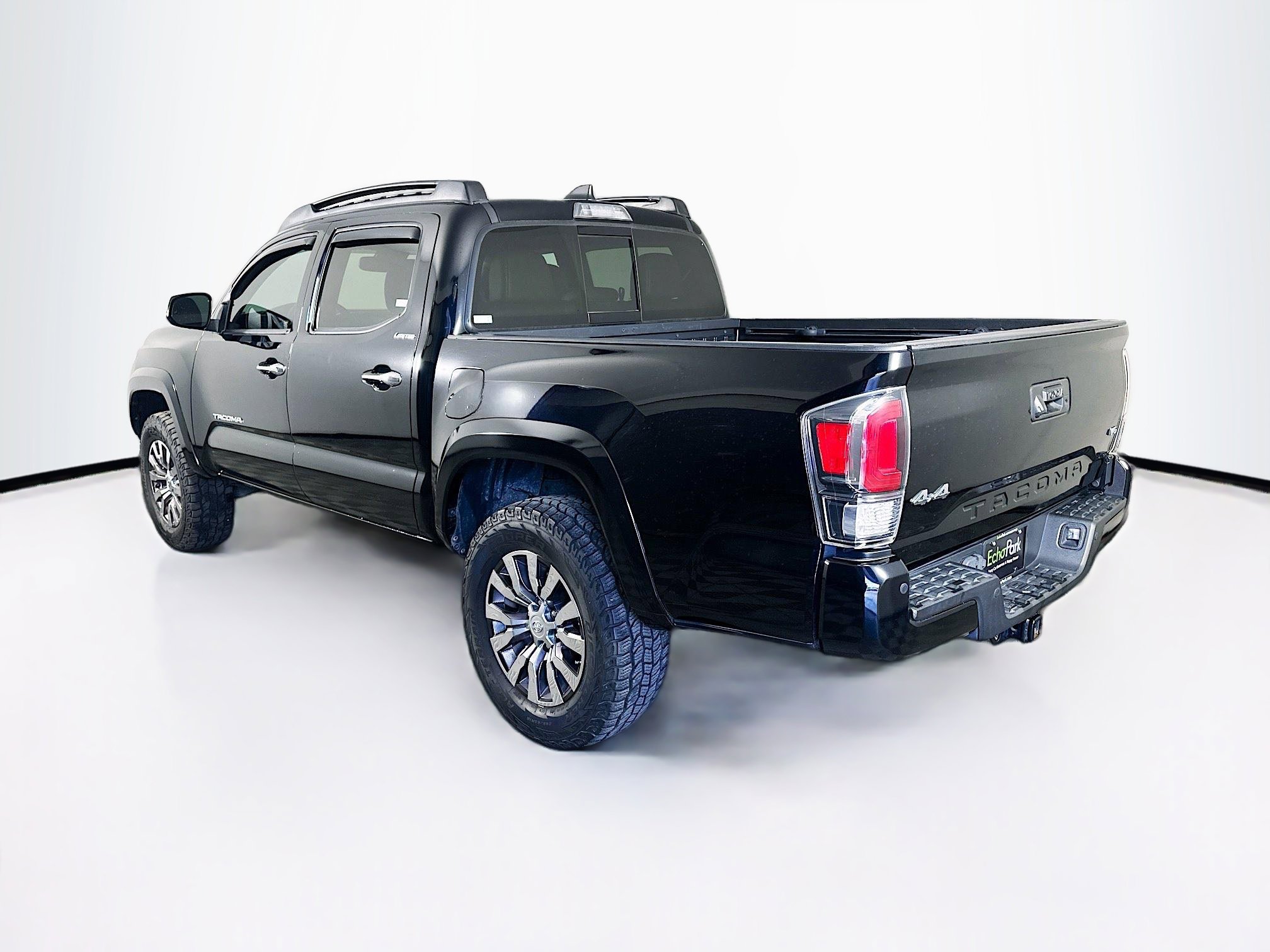 Used 2020 Toyota Tacoma Limited AWD/4WD image 5