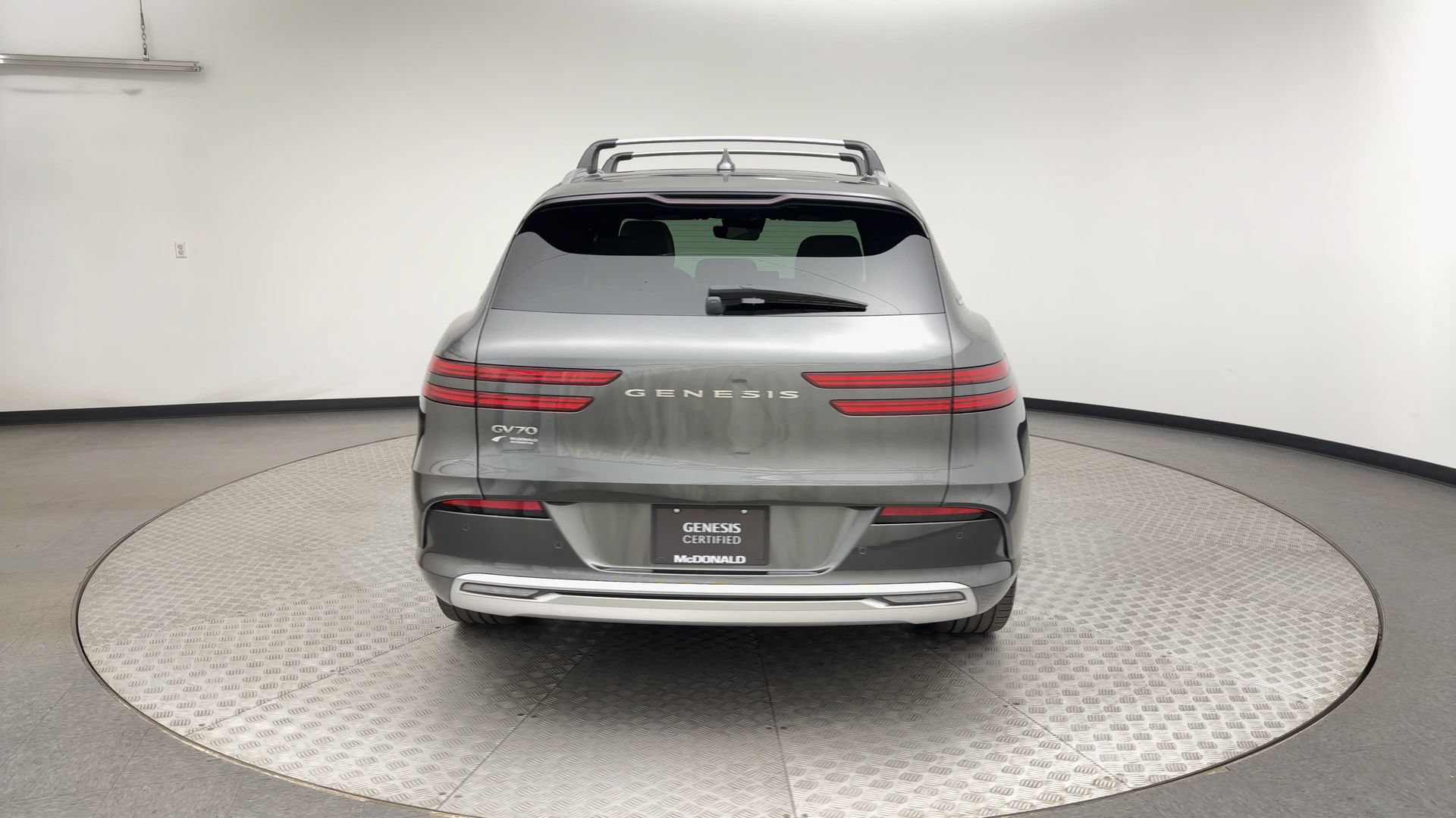 Certified 2025 Genesis Electrified GV70 w/ Prestige Package AWD/4WD image 3