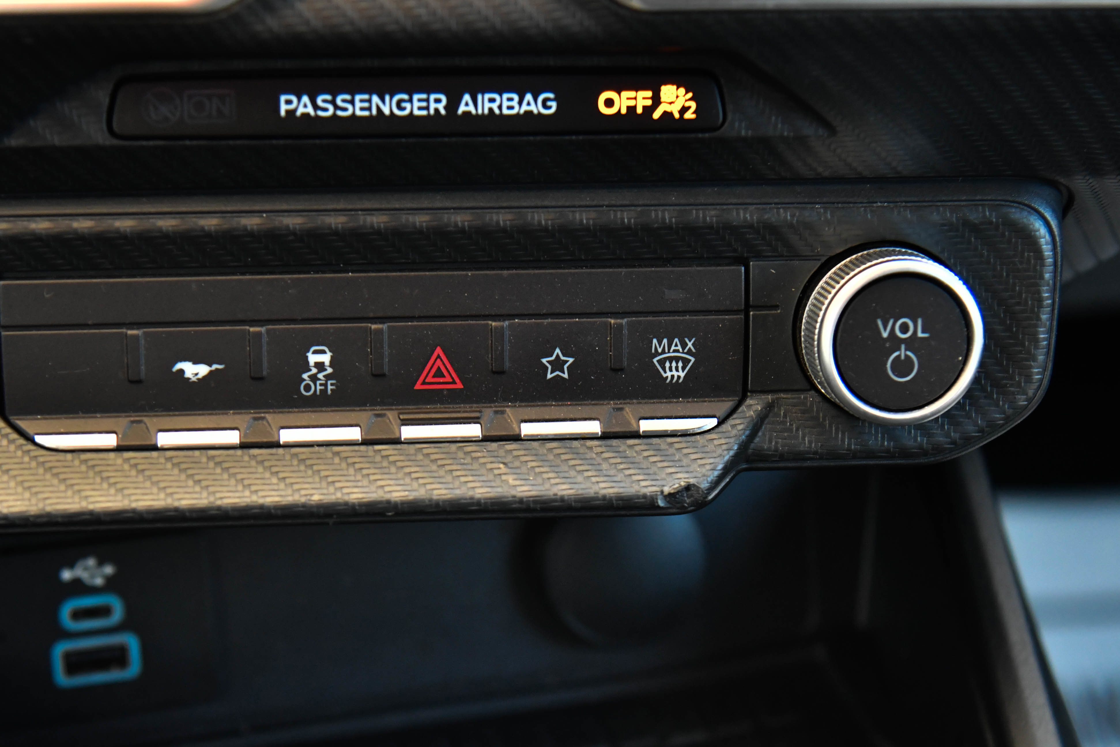 Used 2024 Ford Mustang GT Premium image 23