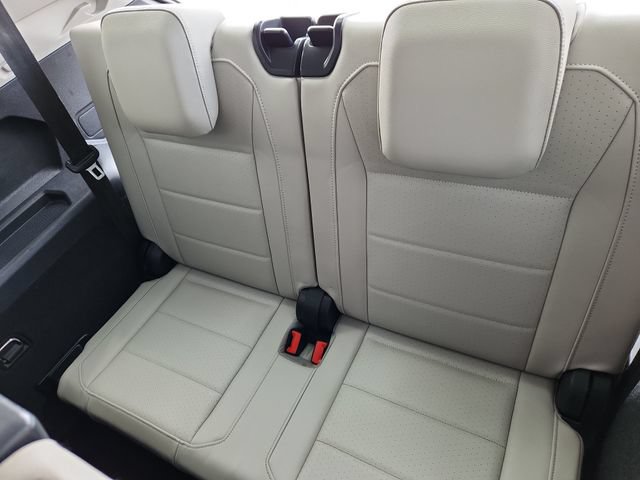 Used 2020 Volkswagen Tiguan SE w/ 3rd Row Seat Package AWD/4WD image 10