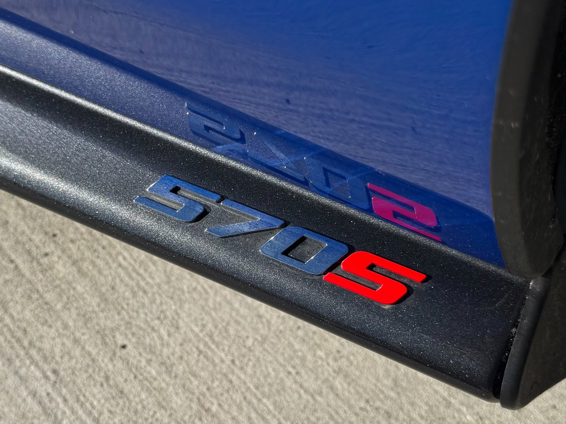 Used 2018 McLaren 570S Spider image 54