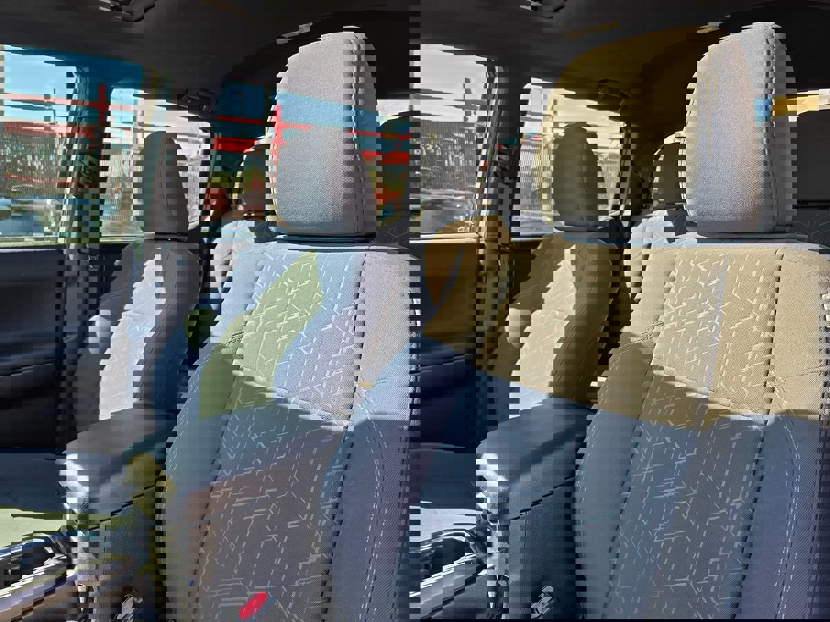 Used 2016 Toyota Tacoma TRD Sport w/ Premium & Technology Package image 25