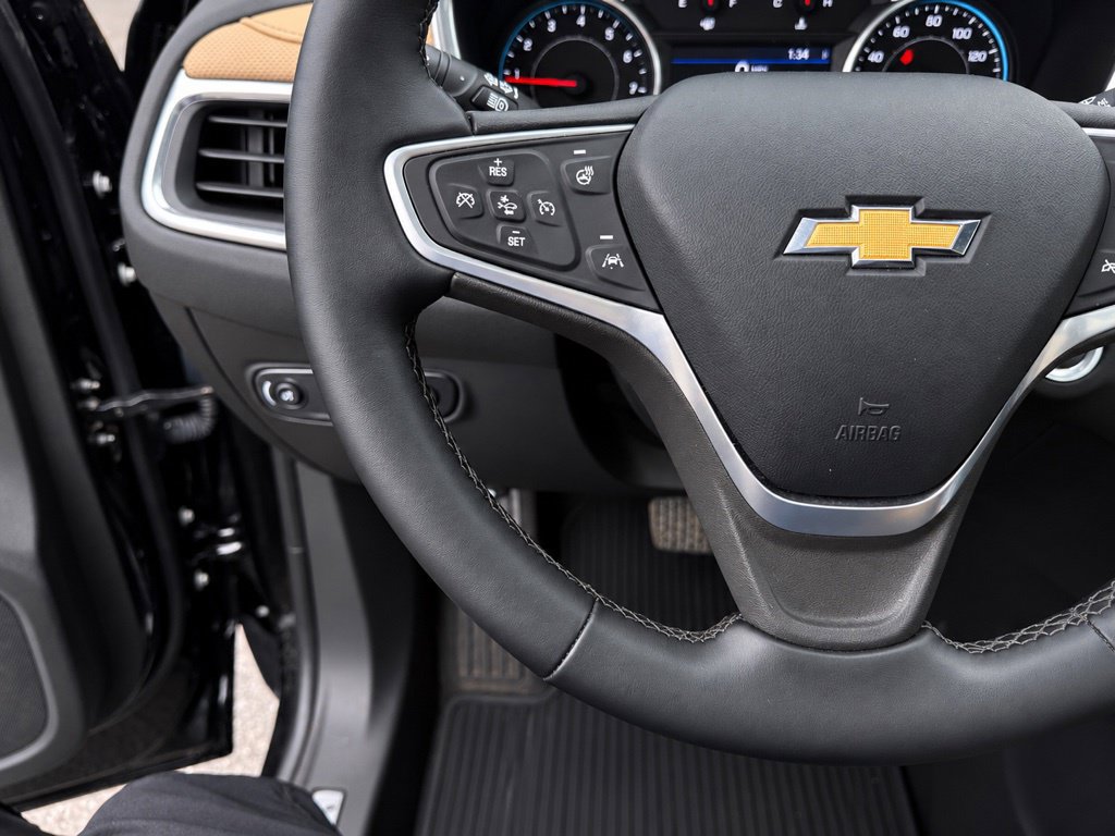 Used 2023 Chevrolet Equinox Premier AWD/4WD image 11
