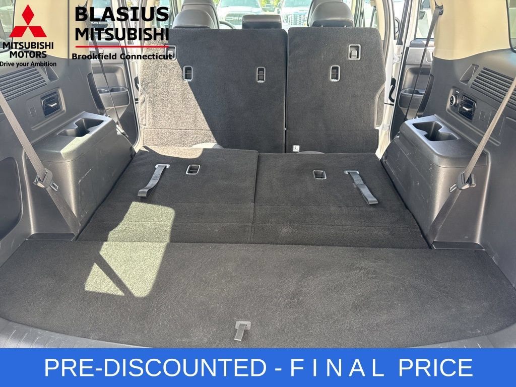 Used 2025 Hyundai Santa Fe SEL FWD image 11