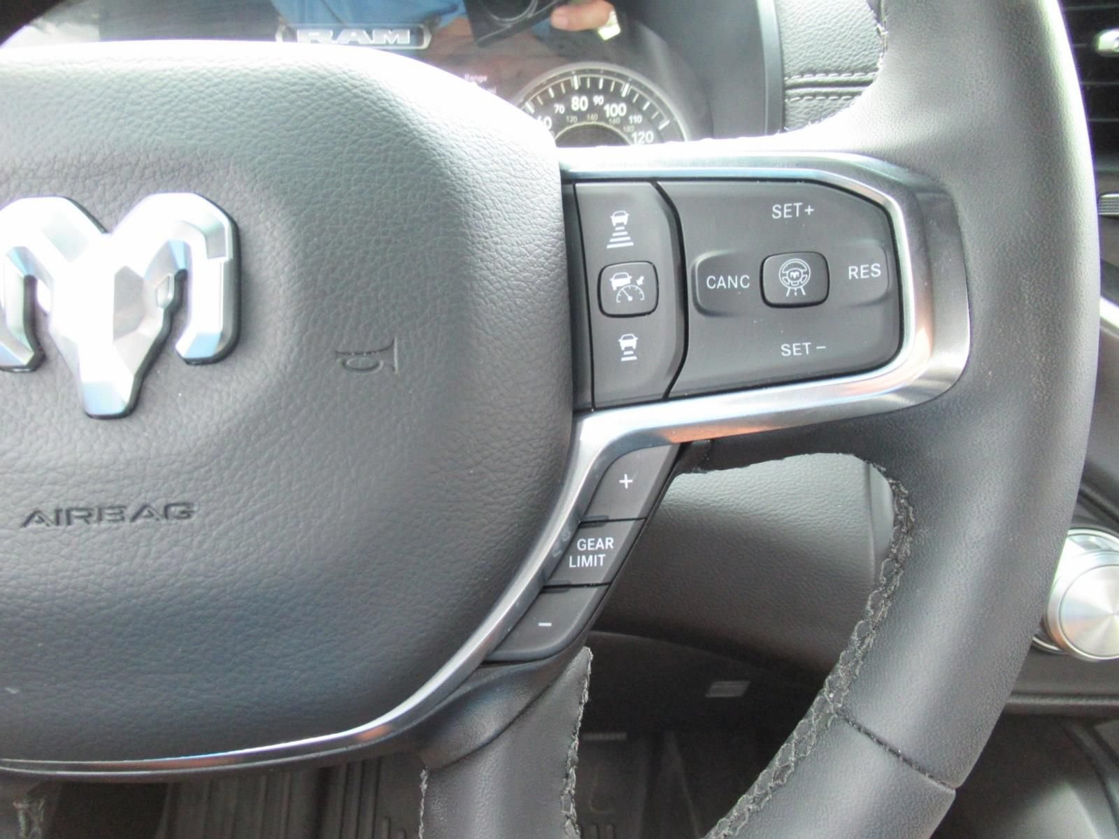 Used 2025 RAM 1500 Laramie w/ Sport Appearance Package AWD/4WD image 24