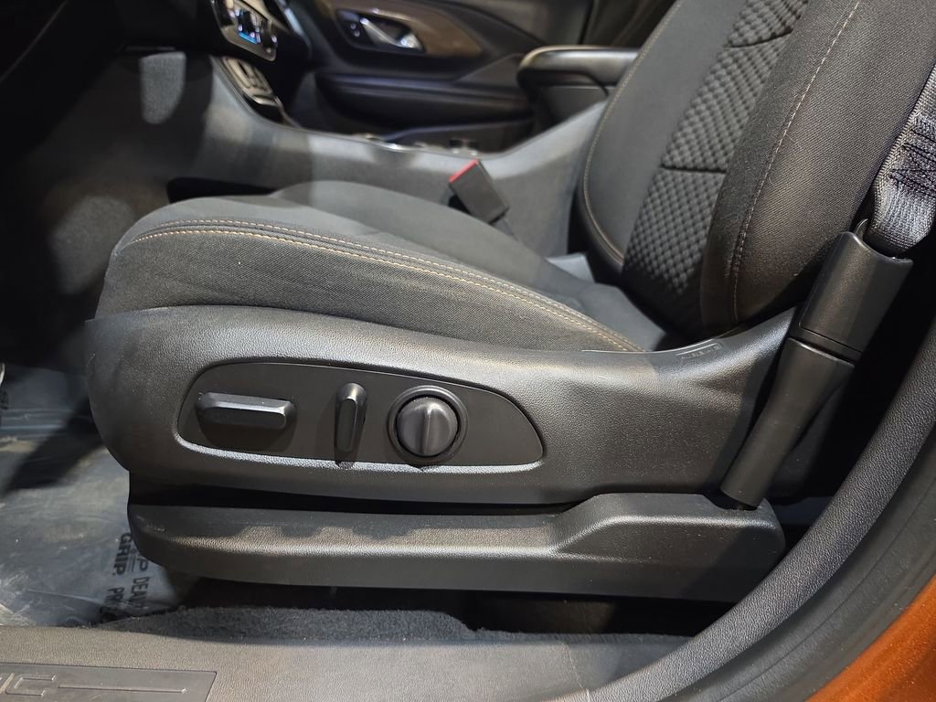 Used 2019 GMC Terrain SLE w/ Driver Convenience Package AWD/4WD image 14
