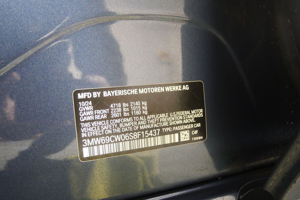 Certified 2025 BMW 330i Sedan RWD image 27
