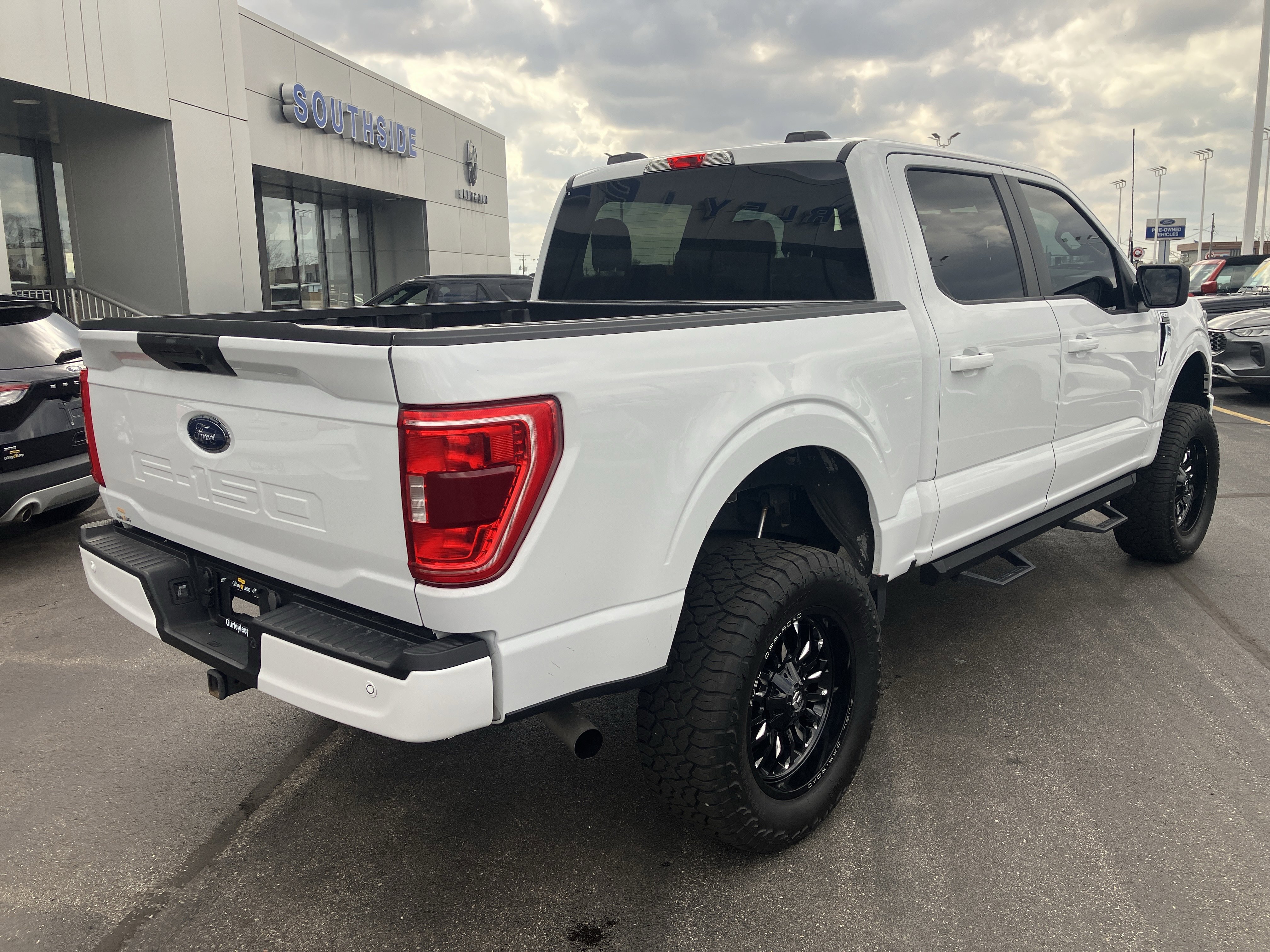 Used 2023 Ford F150 XLT w/ Trailer Tow Package AWD/4WD image 7