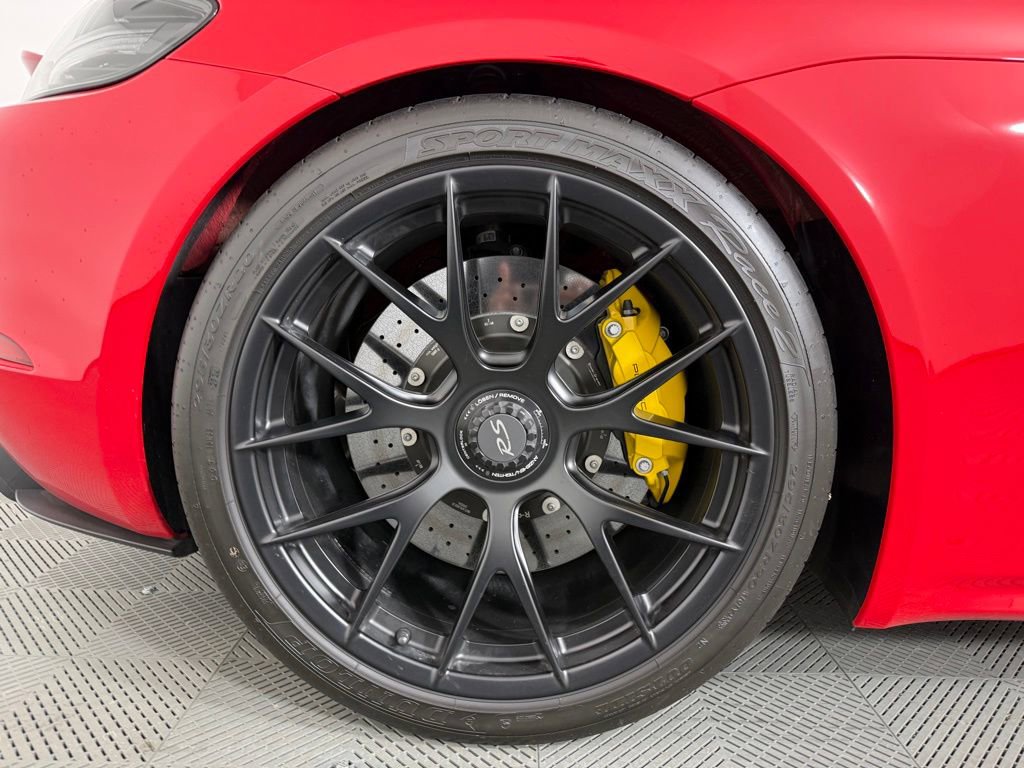 Certified 2025 Porsche 718 Cayman GT4 RS image 13