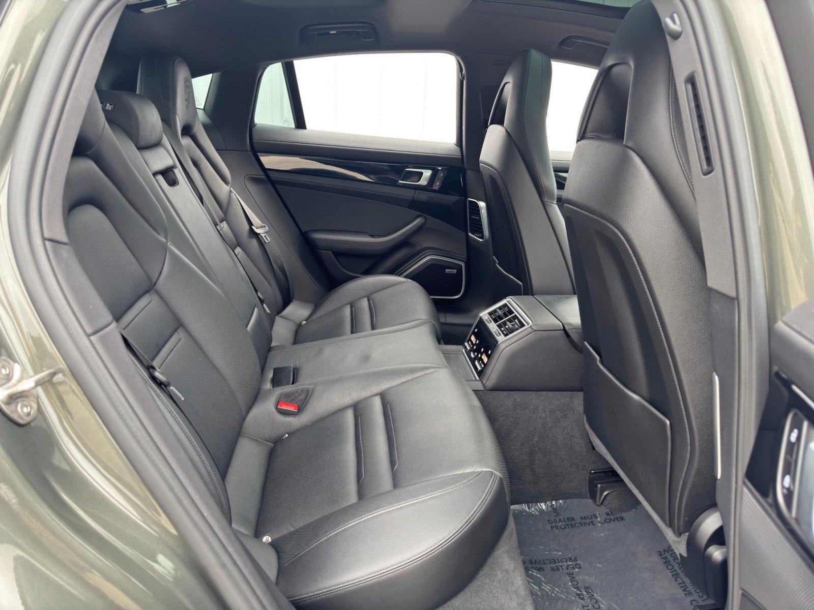 Used 2022 Porsche Panamera 4 AWD/4WD image 44