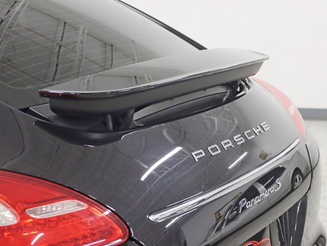 Used 2011 Porsche Panamera S image 11