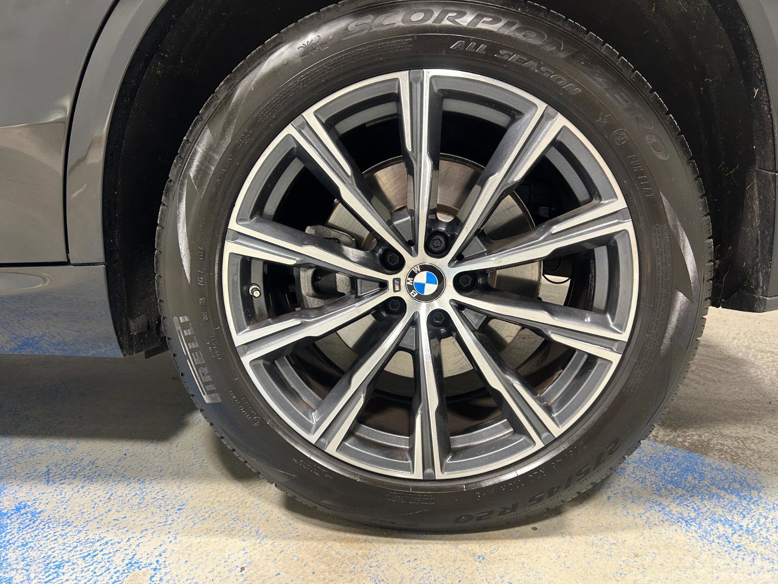 Certified 2024 BMW X5 xDrive40i w/ M Sport Package image 27