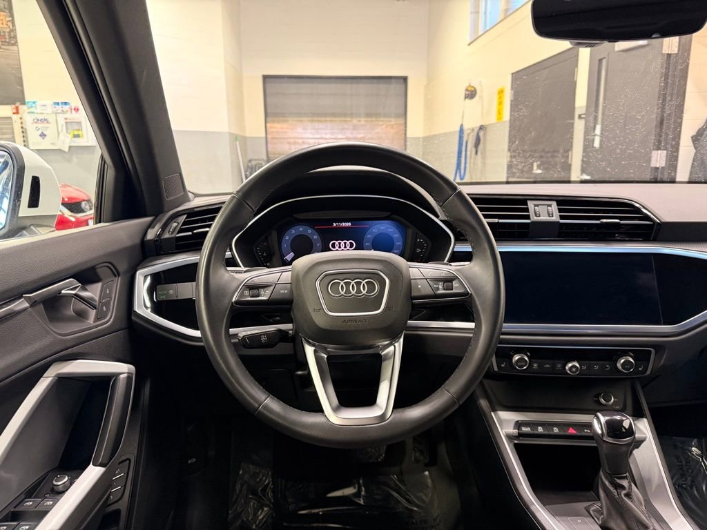 Used 2022 Audi Q3 2.0T Premium image 23