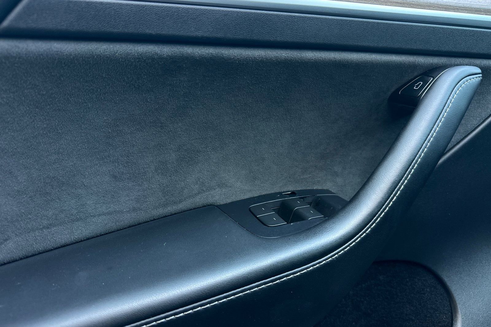 Used 2024 Tesla Model Y Long Range image 10