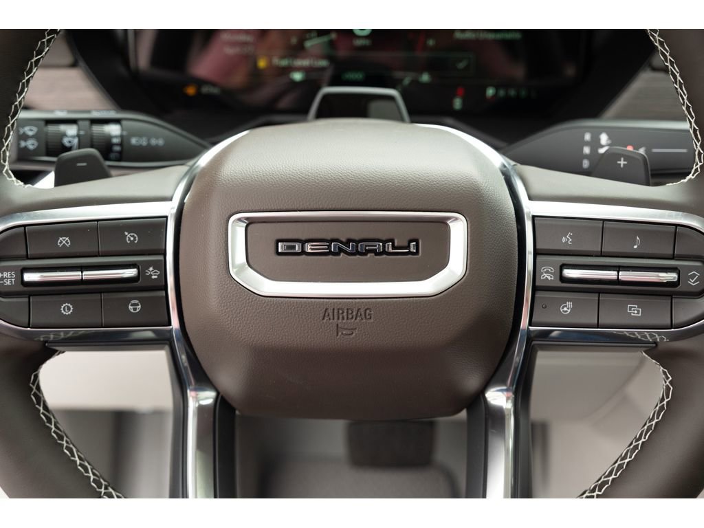 New 2026 GMC Acadia Denali FWD image 18