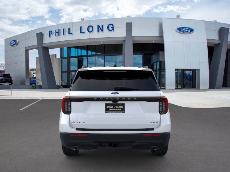New 2025 Ford Explorer Active image 5