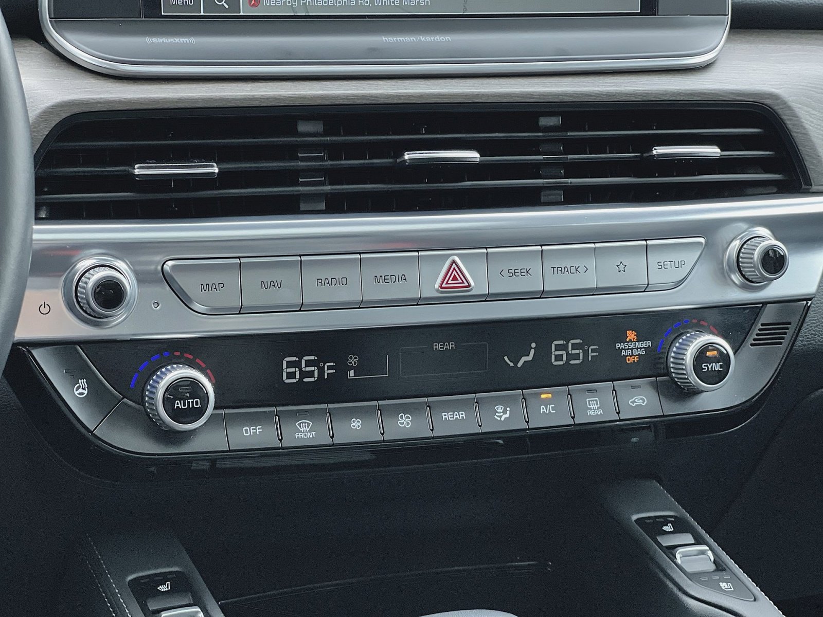 Used 2022 Kia Telluride SX w/ SX Prestige Package image 21