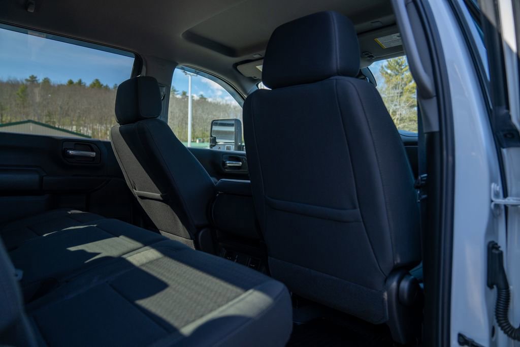 Used 2025 Chevrolet Silverado 2500 Custom w/ Custom Value Package image 15