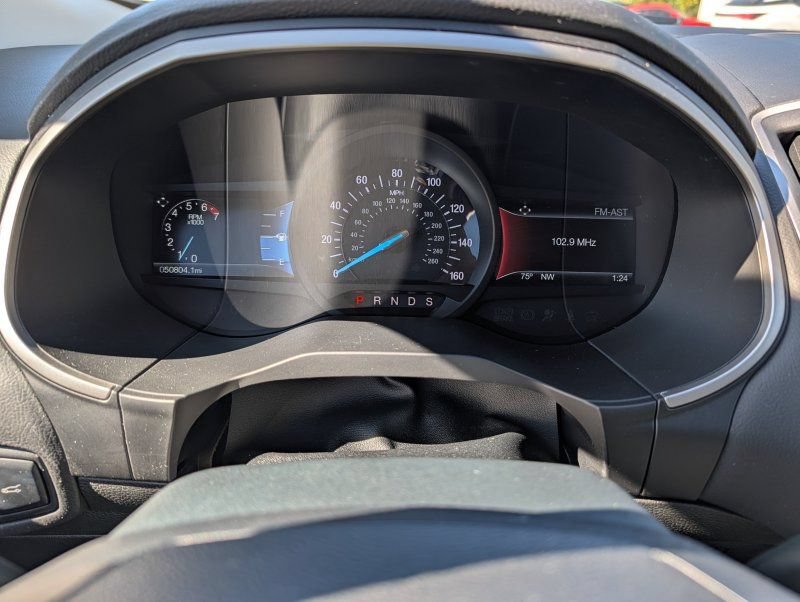 Used 2016 Ford Edge SEL w/ Equipment Group 201A AWD/4WD image 17