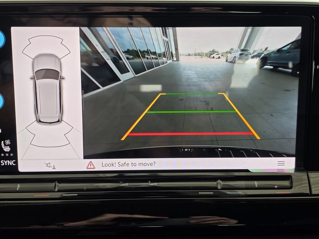 New 2026 Volkswagen Atlas SE FWD image 14