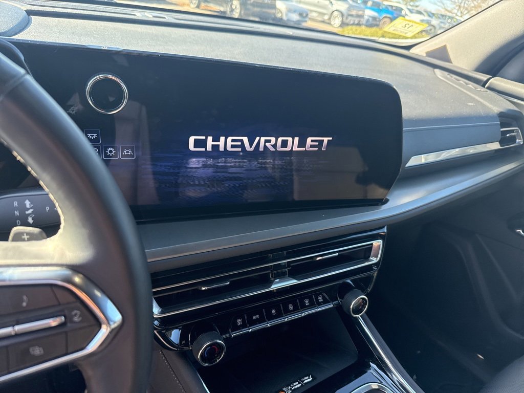 Certified 2025 Chevrolet Traverse LT image 11