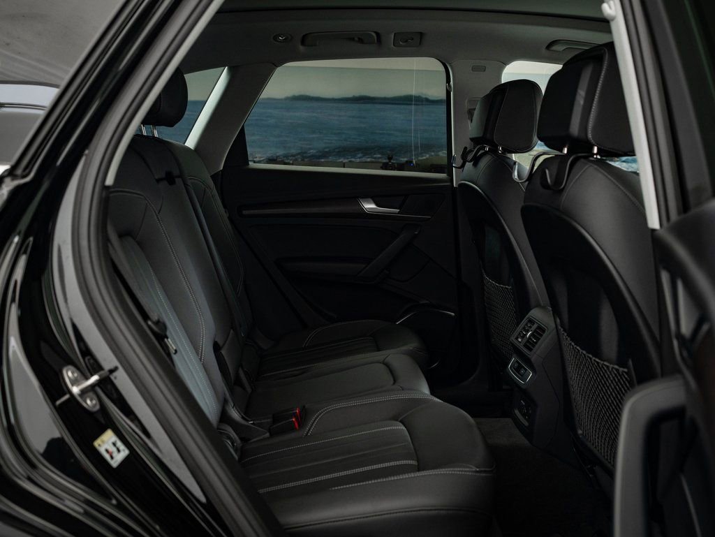 Used 2023 Audi Q5 2.0T Premium w/ Convenience Package image 44