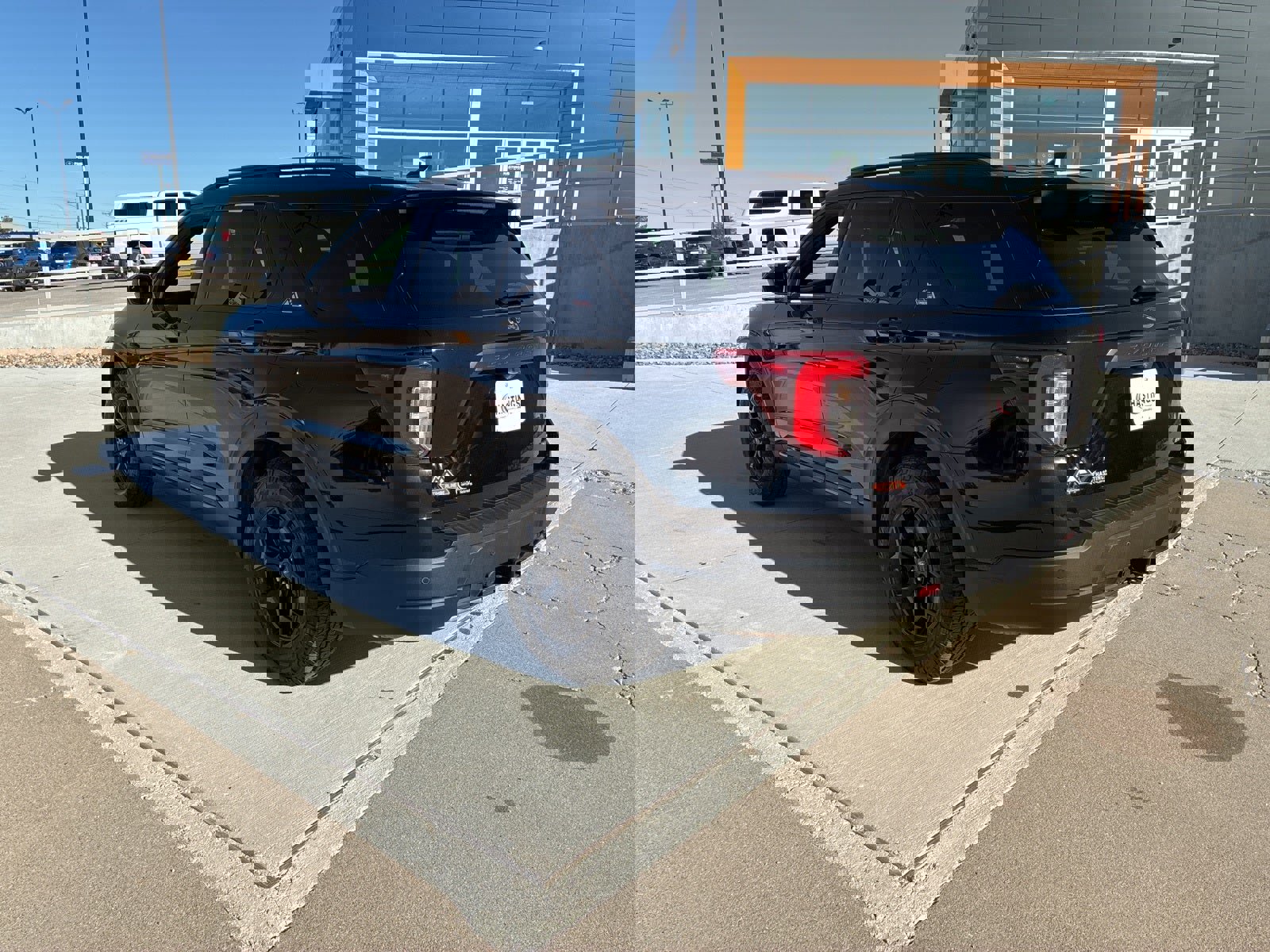 Used 2022 Ford Explorer Timberline image 3