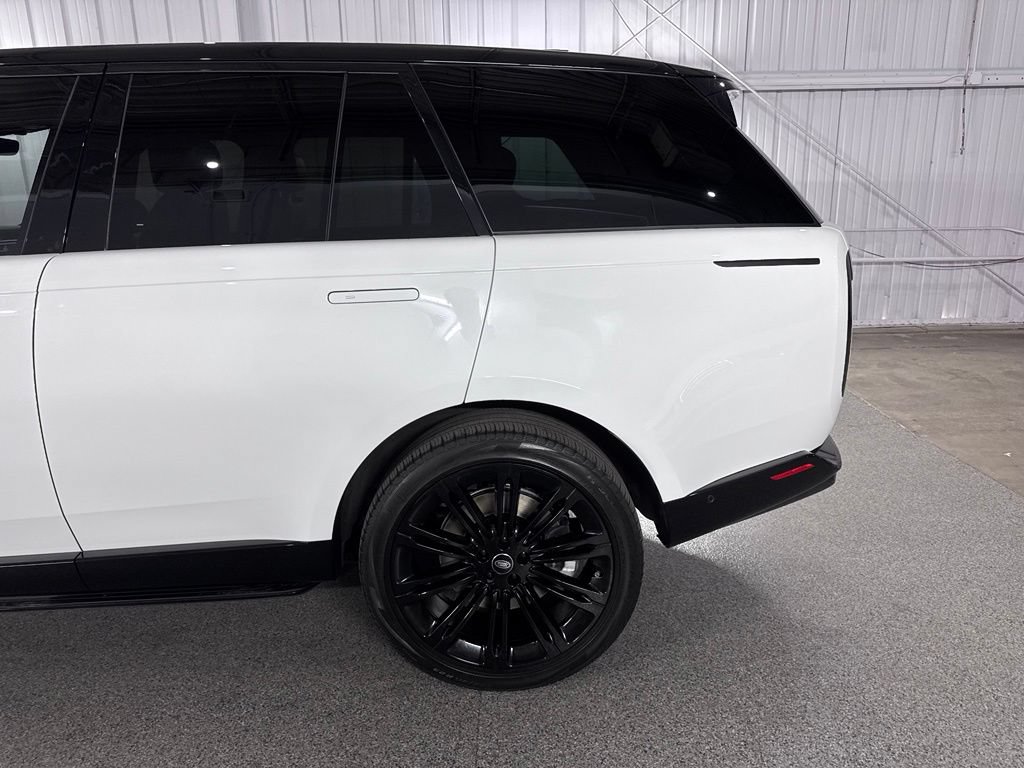Used 2023 Land Rover Range Rover SE AWD/4WD image 15