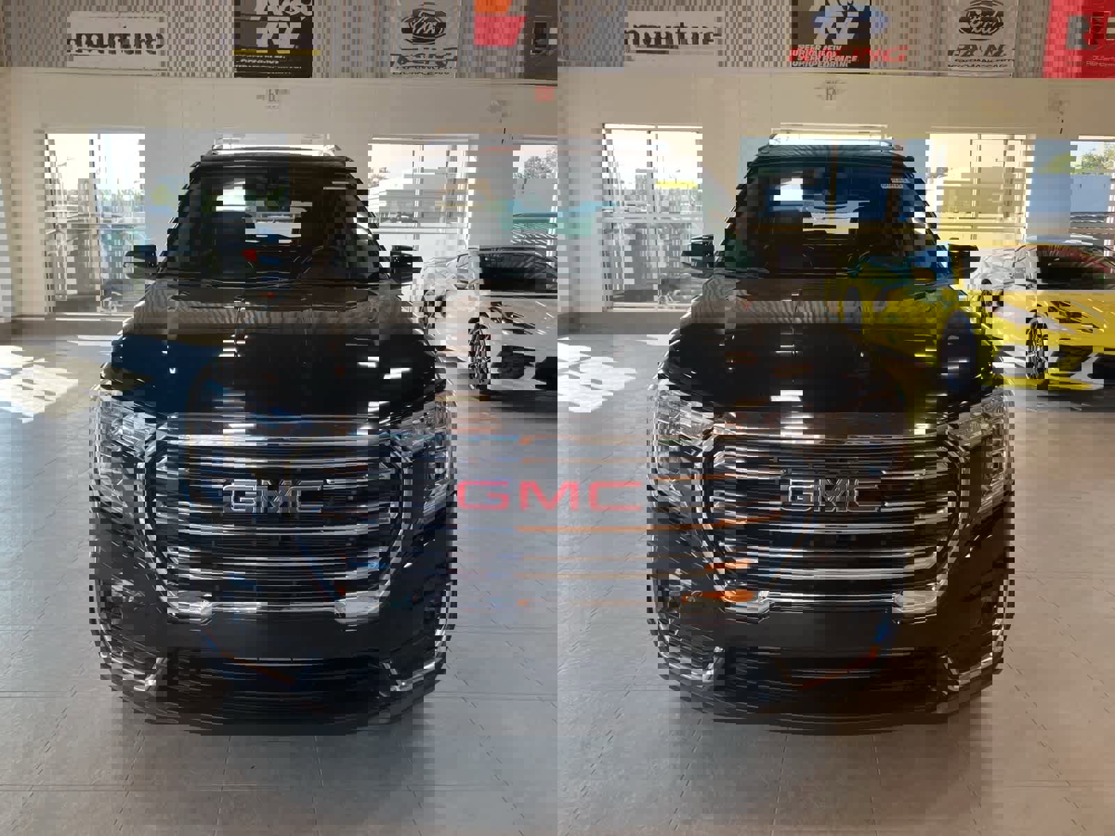 Used 2022 GMC Terrain SLT image 2