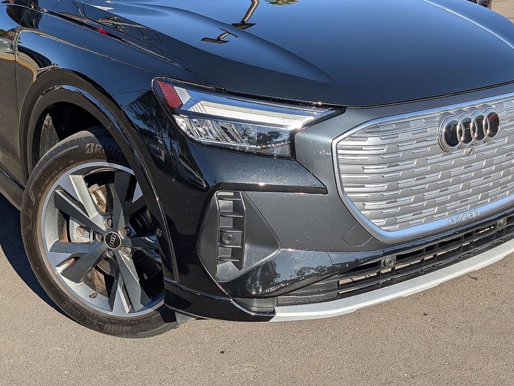 Used 2022 Audi Q4 e-tron Premium Plus image 4