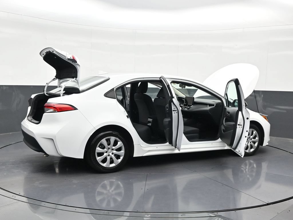 Used 2023 Toyota Corolla LE FWD image 36