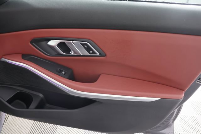 Used 2022 BMW 330e xDrive w/ M Sport Package image 29