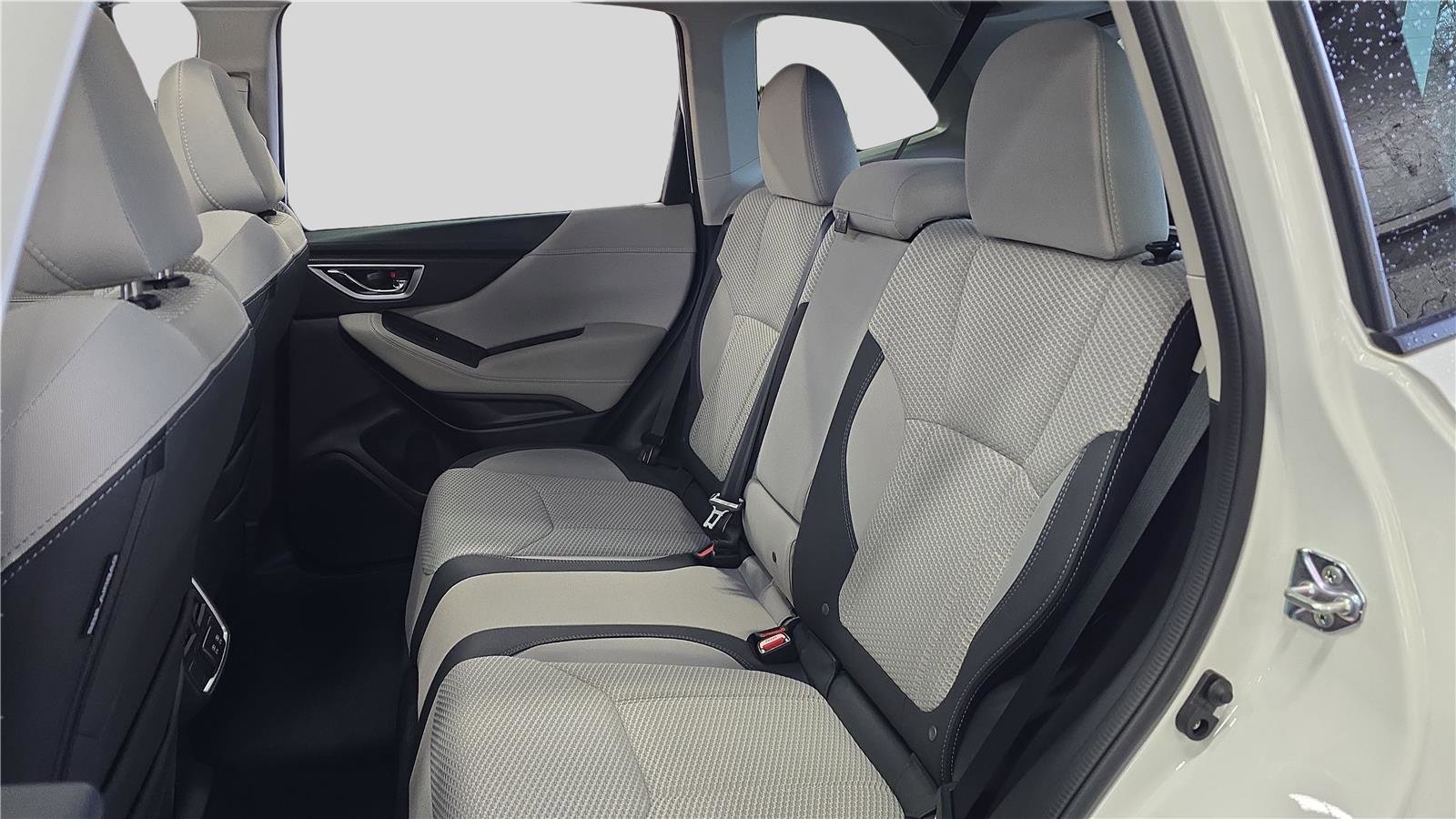 Used 2023 Subaru Forester Premium image 18