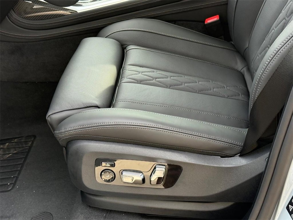 New 2026 BMW ALPINA XB7 image 17