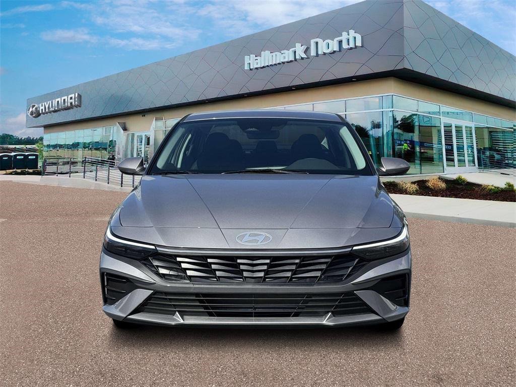 New 2026 Hyundai Elantra SE image 12