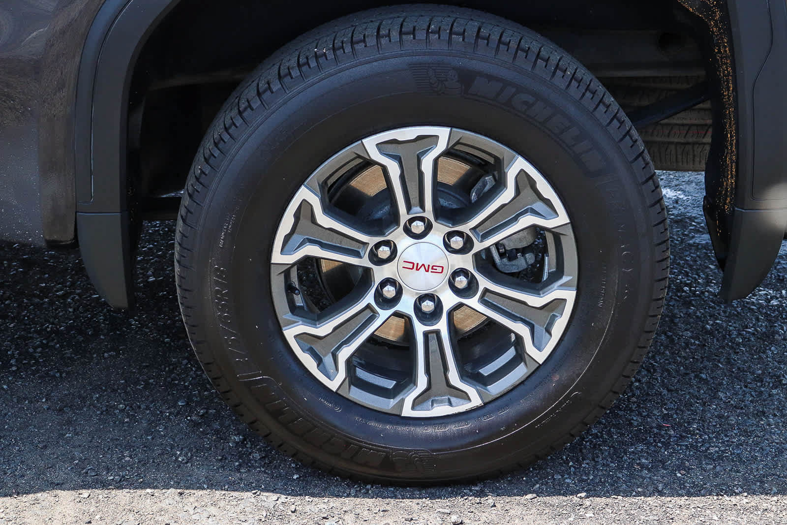 Used 2024 GMC Sierra 1500 SLT AWD/4WD image 13