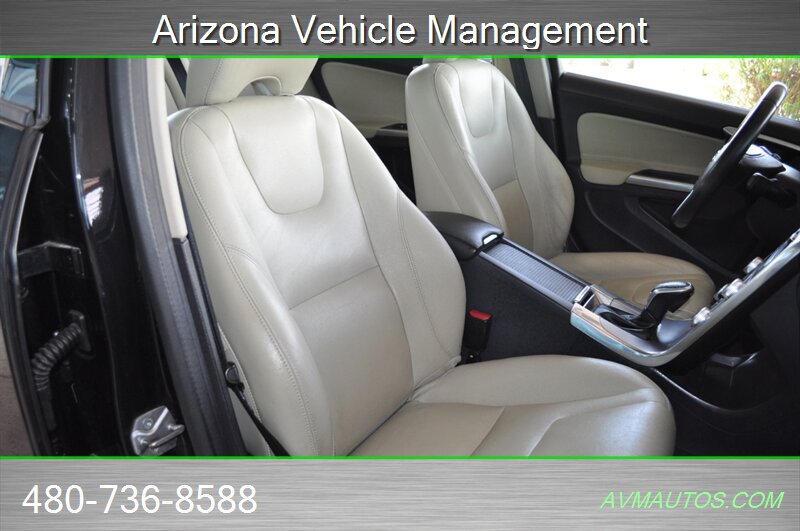 Used 2017 Volvo S60 T5 Dynamic FWD image 18