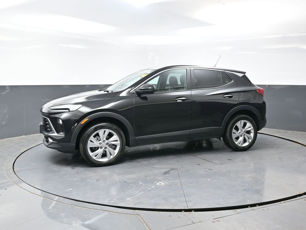 Used 2025 Buick Encore GX Preferred AWD/4WD image 10