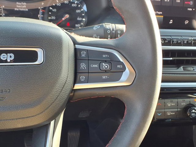 Used 2022 Jeep Compass Trailhawk image 18