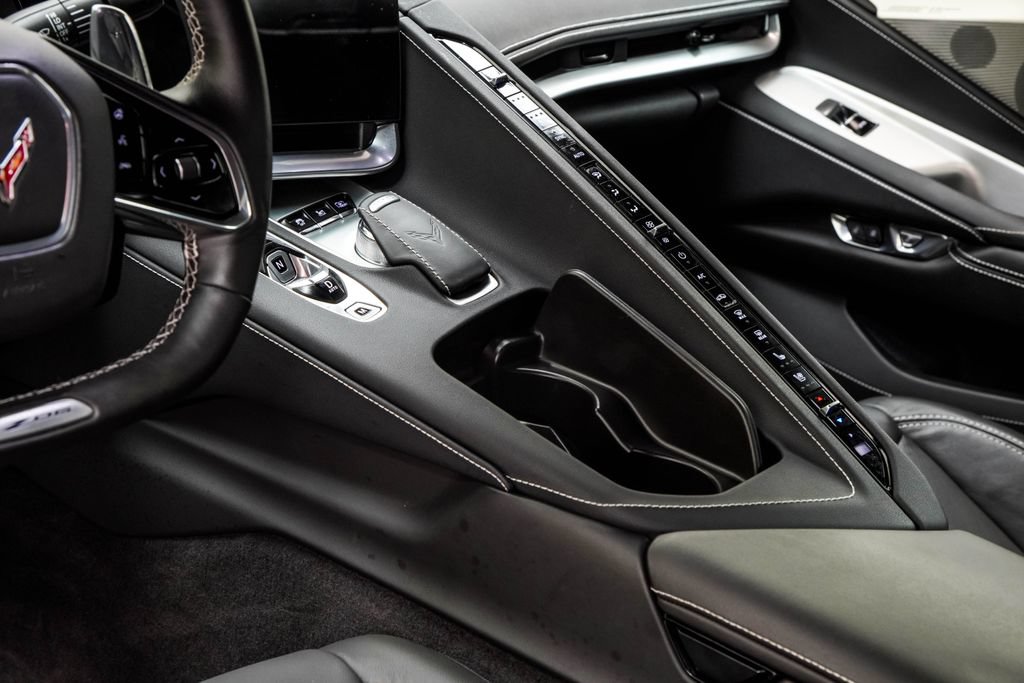 Used 2024 Chevrolet Corvette Z06 RWD image 18