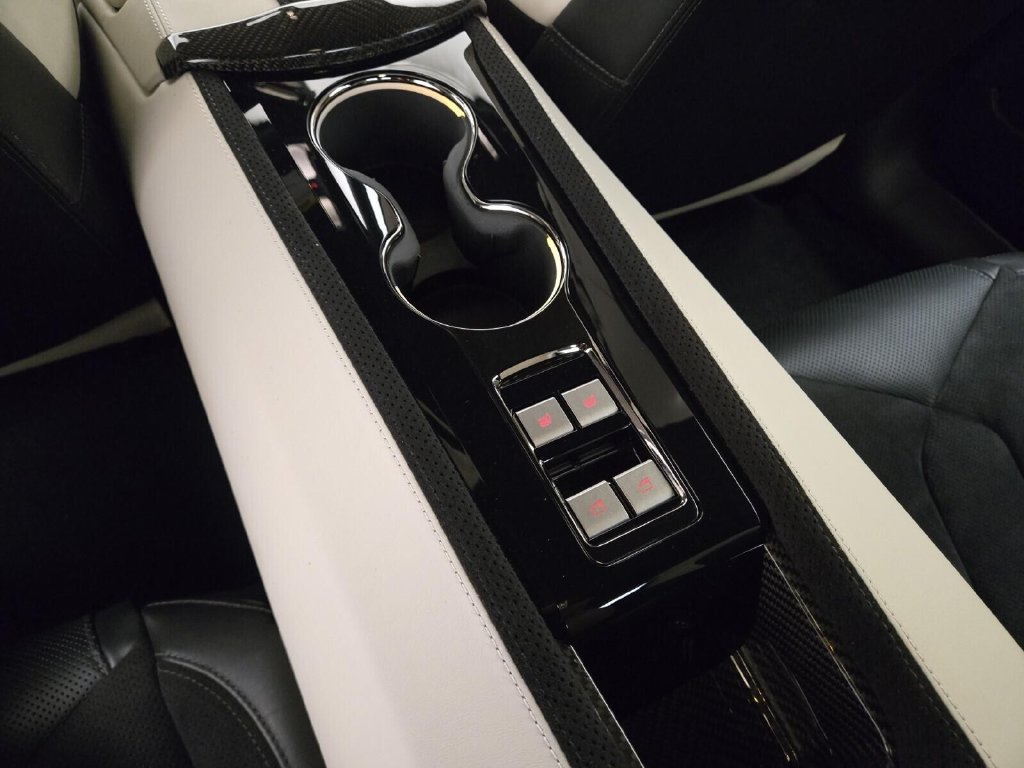 Used 2025 Karma Revero Luxury RWD image 20