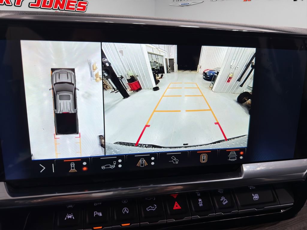 Used 2025 Chevrolet Silverado 1500 RST w/ Convenience Package II image 34