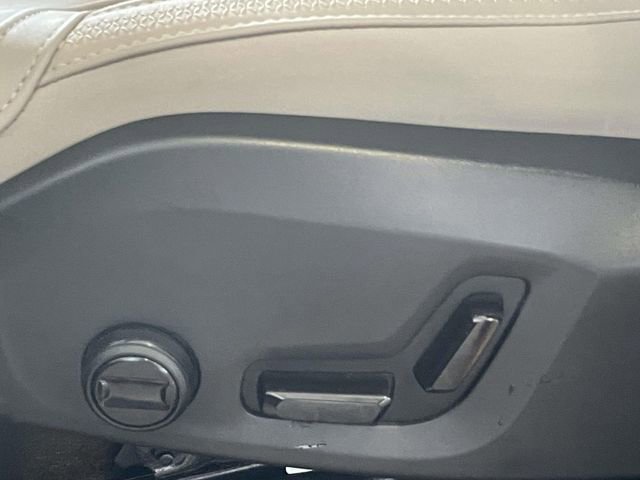 Used 2026 Volvo XC90 B5 Plus w/ Protection Package image 10