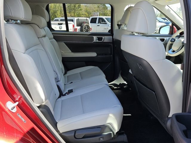 Used 2025 Hyundai Santa Fe SEL image 14